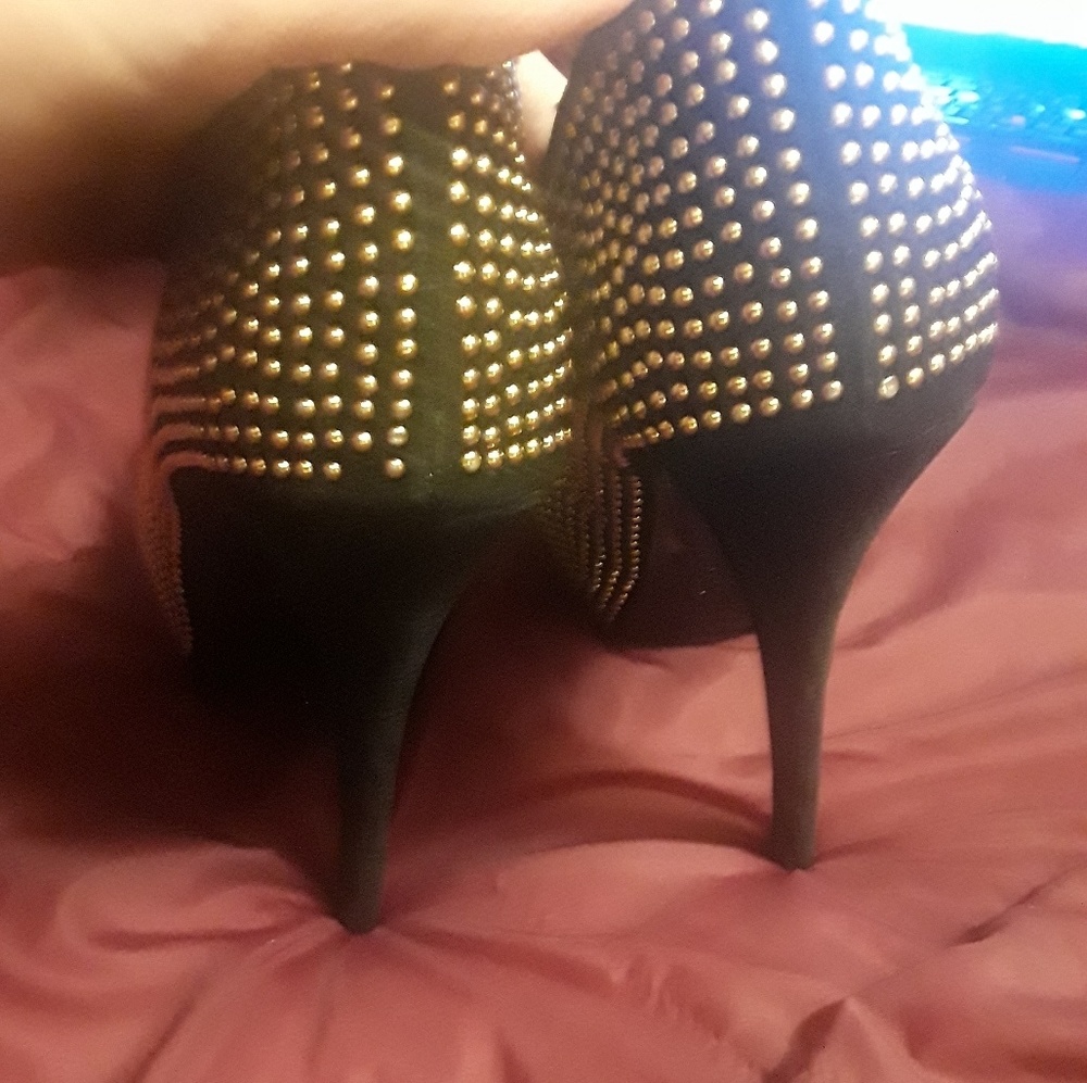 Size 8 posh heels